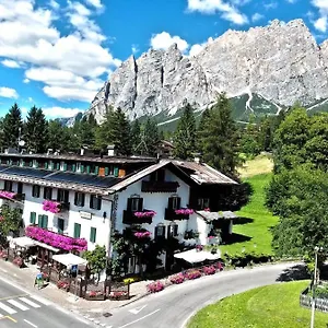 Menardi Hotel Cortina d'Ampezzo