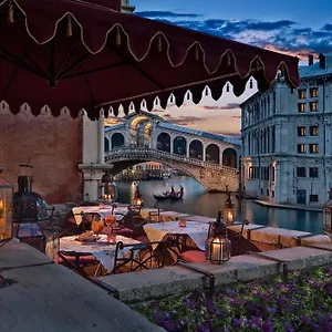 Hotel Al Ponte Antico ****